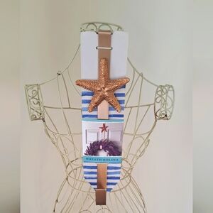 NWT- Coastal Starfish Wreath Holder, Rose Gold.